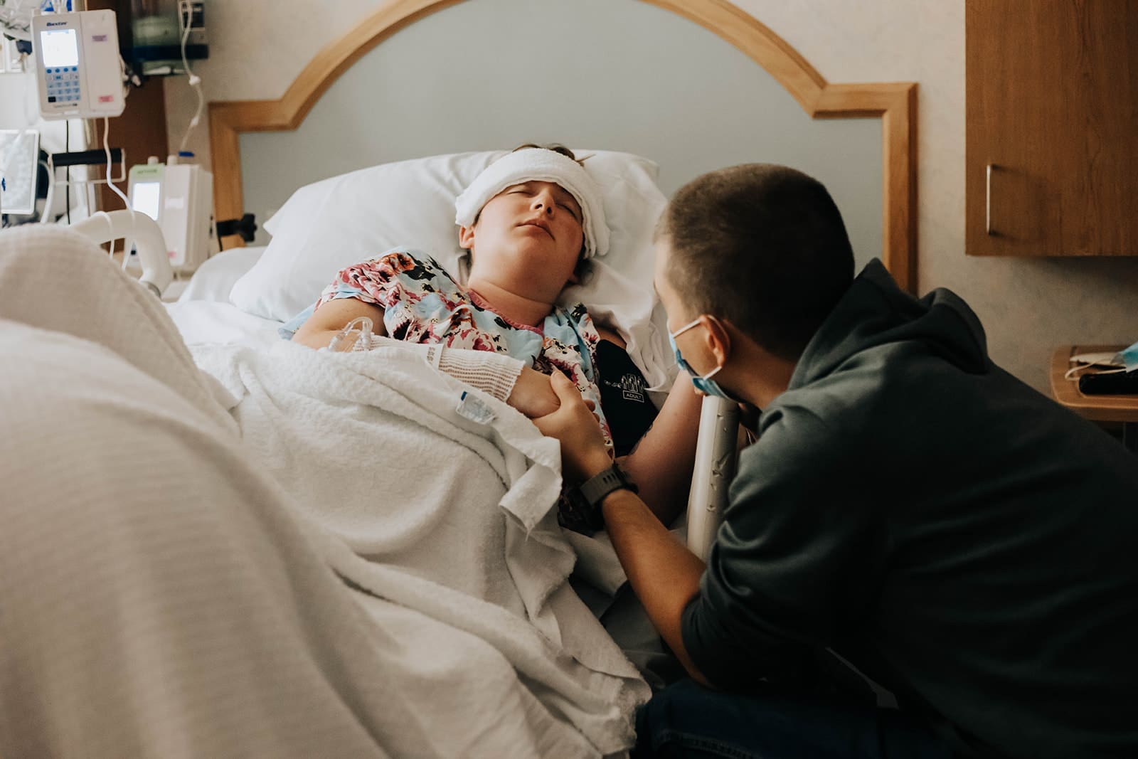 What-Your-Partner-Should-Know-Before-Labor-Photographer-Your-Birth-Story-01