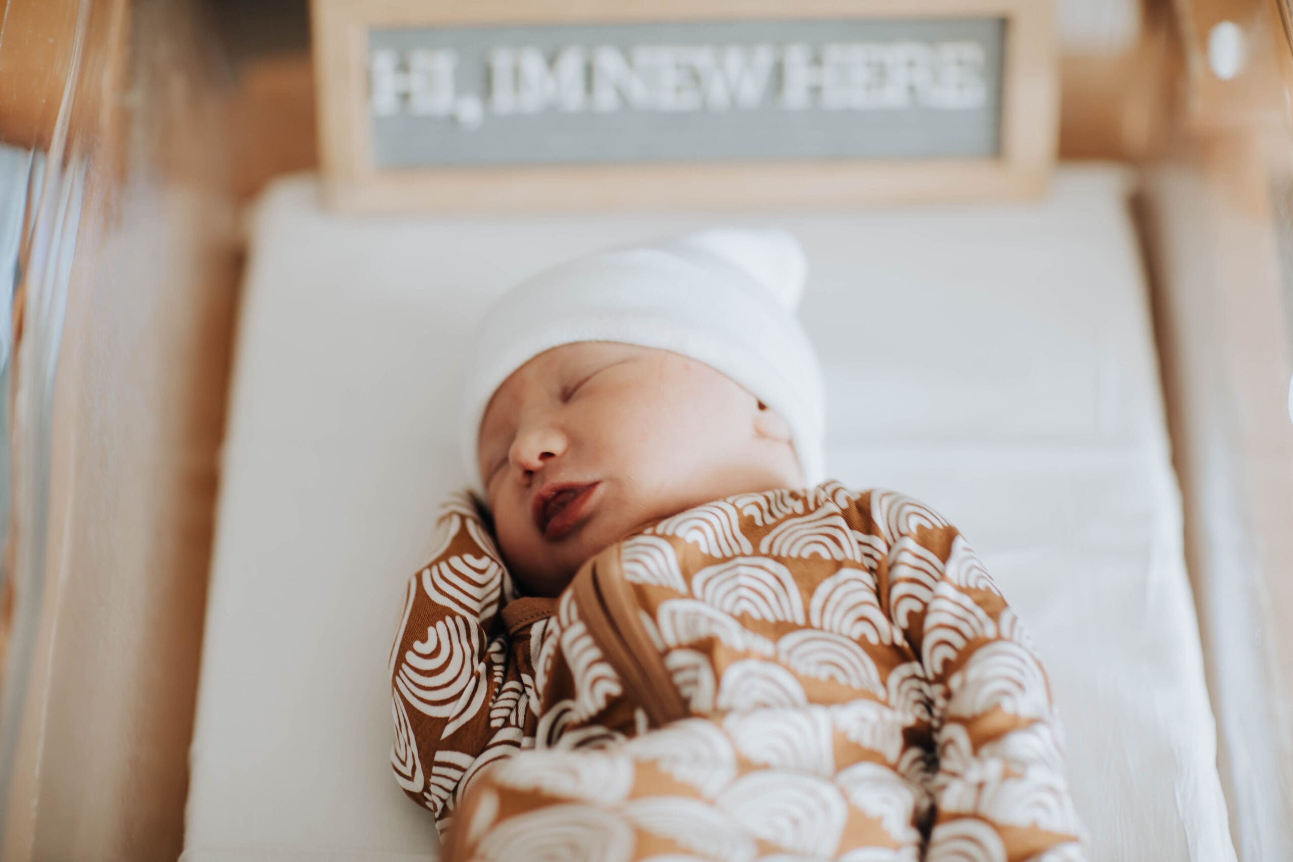 Birth-Photos-During-an-Unplanned-C-Section-Photographer-Your-Birth-Story-06